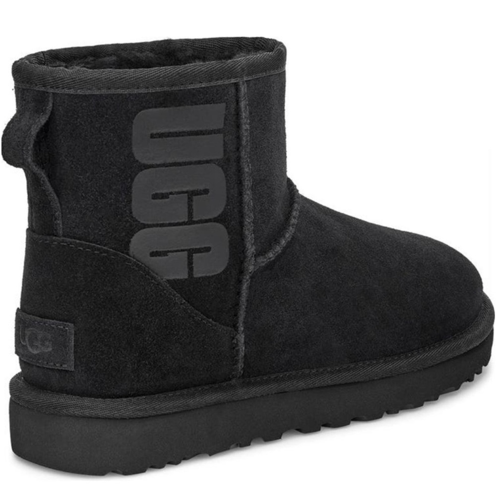 UGG Women's Short Winter Boot in Black